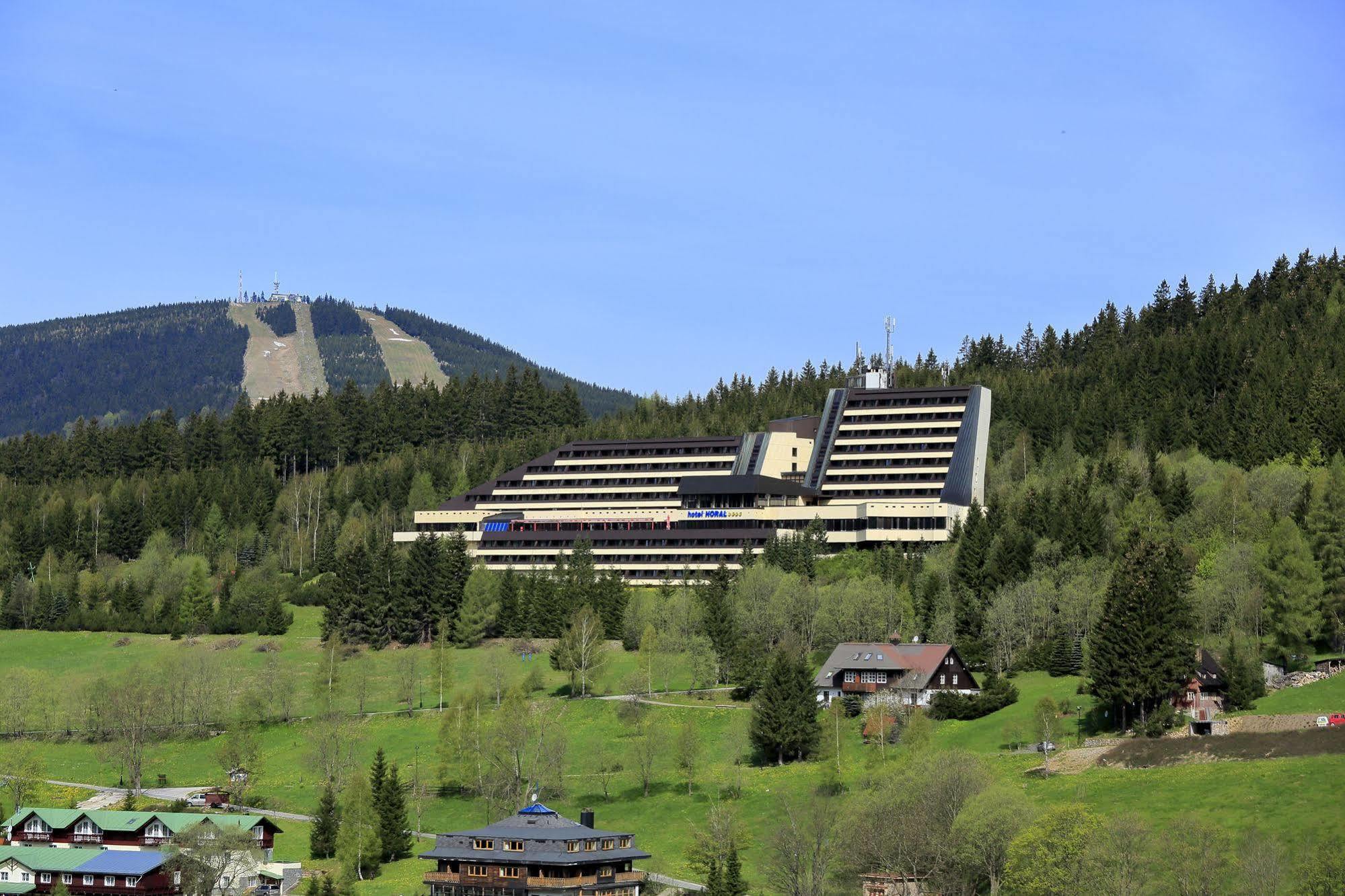 Orea Resort Horal Spindleruv Mlyn Exterior photo